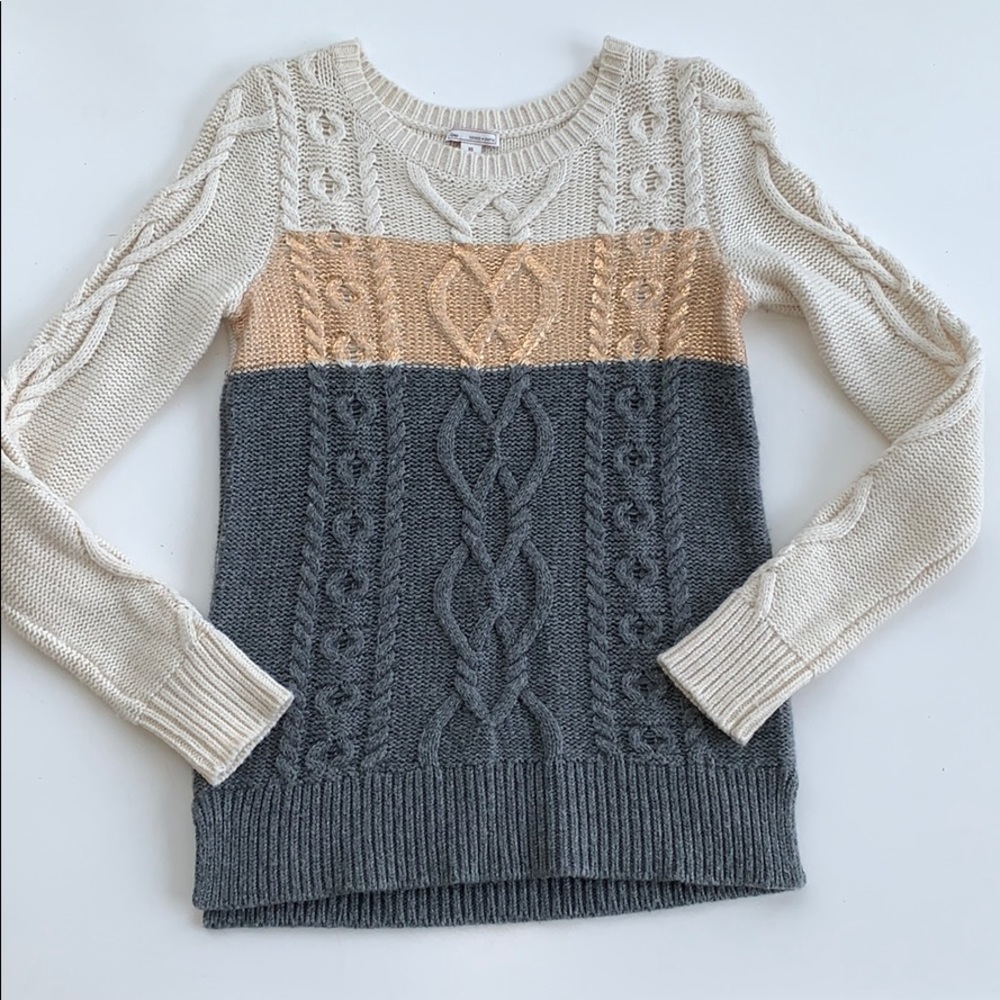 GAP sweater